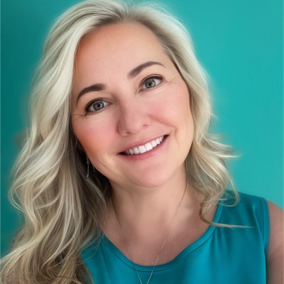 Sherry Neubert headshot