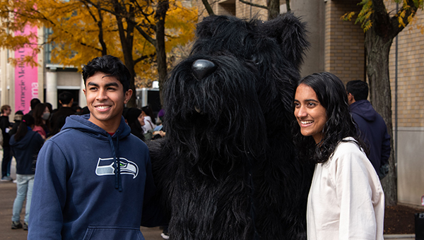 Students with Scottie dog