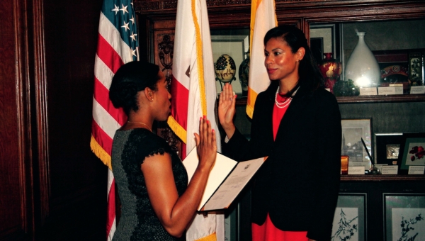 Zwart is sworn in by her friend, colleague, and fellow Heinzer Malia Cohen.